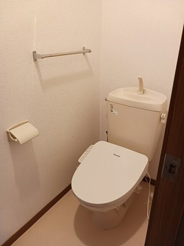 エルセラン　　刈谷市近郊の賃貸はクラスホーム刈谷店のトイレ|ゆったりとした空間のトイレです