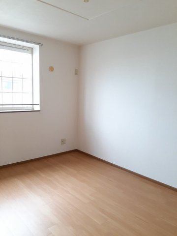 エルセラン　　刈谷市近郊の賃貸はクラスホーム刈谷店の内装|明るい色調の室内です