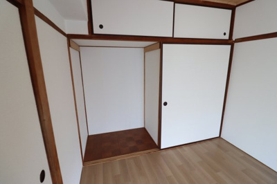 【洋室】 | ラ・フォーレつるみ