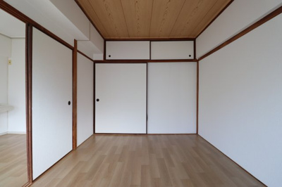 【洋室】 | ラ・フォーレつるみ