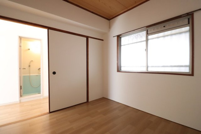 【洋室】 | ラ・フォーレつるみ