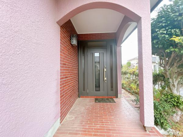 龍ケ崎市松葉１丁目　中古戸建の玄関|【内外装リフォーム中1/12更新】
