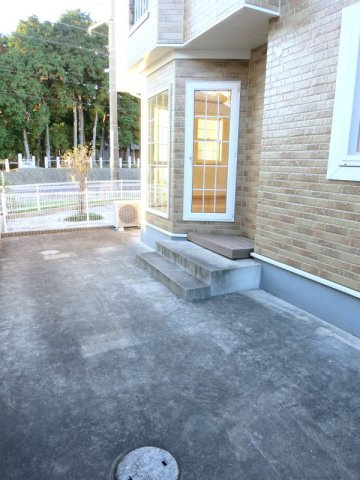 シリアス２１Ａ棟　　刈谷市近郊の賃貸はクラスホーム刈谷店の庭|お庭も活用できます