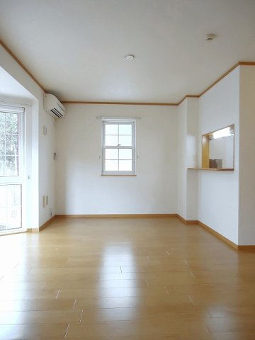 シリアス２１Ａ棟　　刈谷市近郊の賃貸はクラスホーム刈谷店の居間・リビング