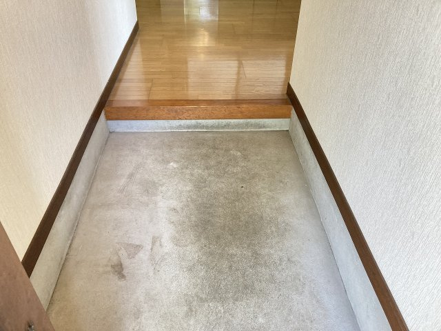 コーポセイワの玄関