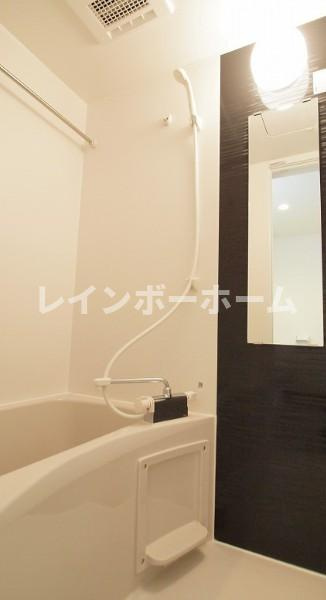 ワイズモダンの浴室