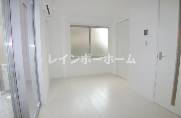 ワイズモダンの内装