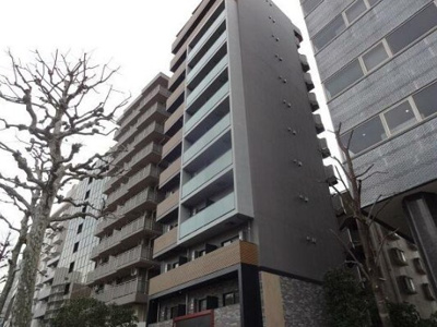 【外観】 | LUMEED中野坂上 | 鉄筋コンクリート造のがっちりとした建物。