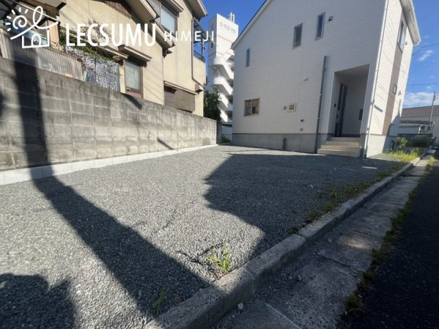 姫路市御立西第4/新築戸建の玄関|同社施工例