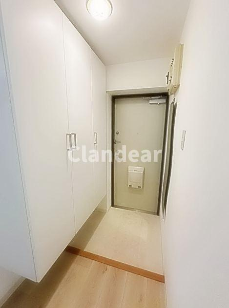 グリーンパーク第6五反野の玄関|ドキドキの新生活も、安心してスタート。ぴったりの住まいを見つけませんか？クランディアが一緒に住まい選びをサポートします‼　まずは、お気軽にお問合せください　＃クランディア