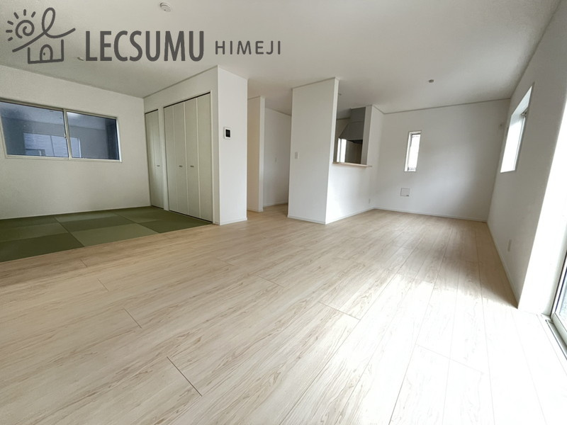 姫路市野里堀留町第1/新築戸建の居間・リビング