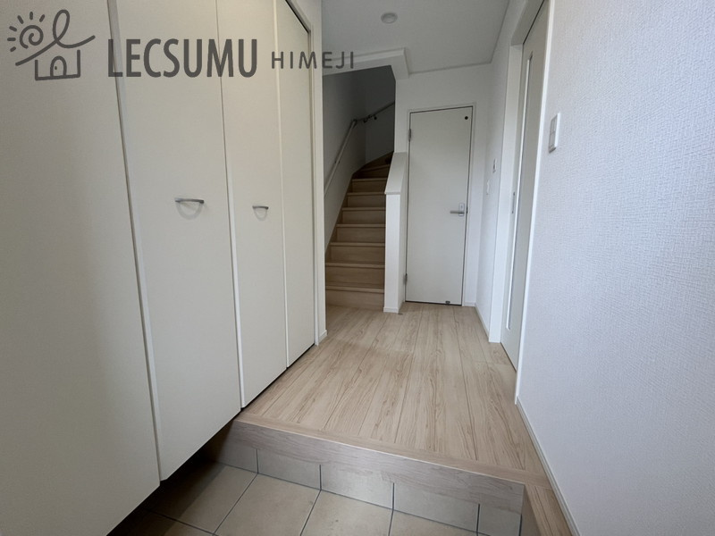 姫路市野里堀留町第1/新築戸建の玄関