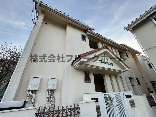 三鷹市野崎３丁目のアパートの外観