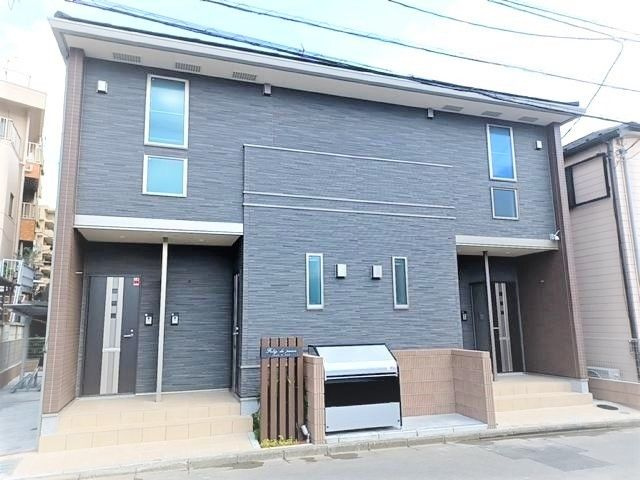 フェリス　デ　パソスの外観