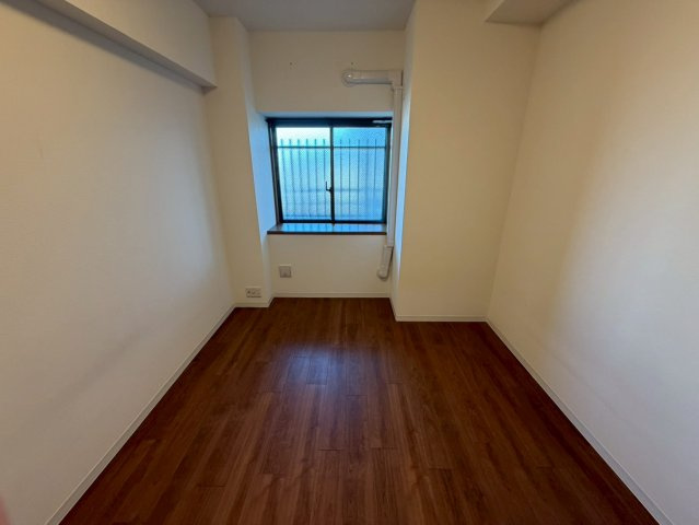 野村新瀬戸ヒルズ・ウインザーズパークイーストウイングの洋室