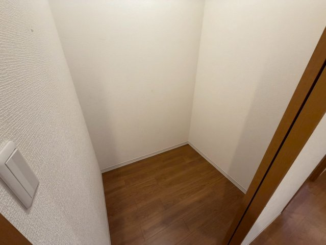 野村新瀬戸ヒルズ・ウインザーズパークイーストウイングの収納|充分な収納スペースを確保！居室内に余計な家具を置く必要がないので、シンプルですっきりとした空間になります。