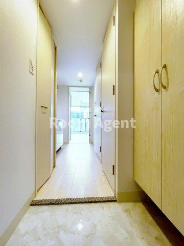 エステート金山の玄関