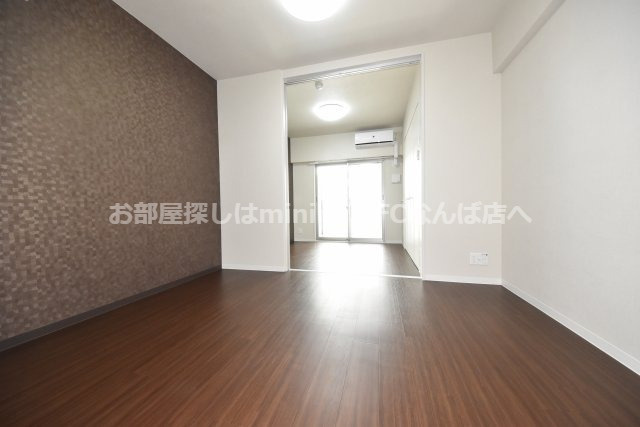 ジョイアナンバの居間・リビング