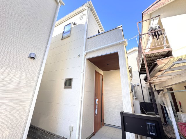 松戸市常盤平４丁目新築戸建【常盤平第二小学校：7分】の外観|1号棟外観・完成済み内覧可能です！
