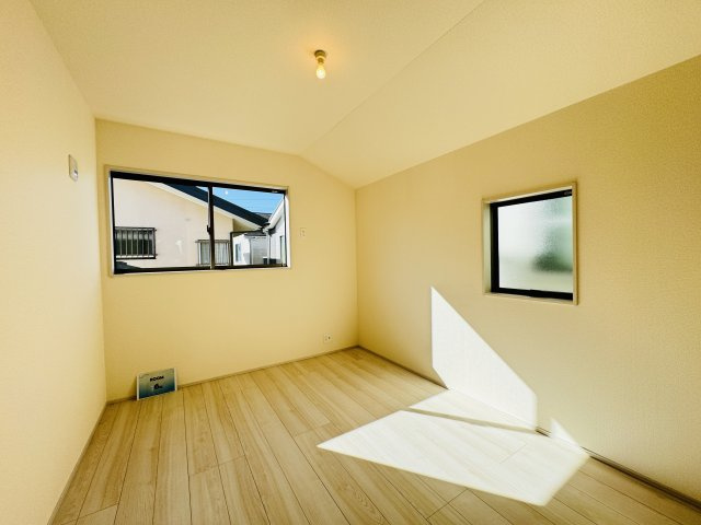 松戸市常盤平４丁目新築戸建【常盤平第二小学校：7分】の子供部屋|6帖洋室