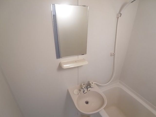 神戸市長田区久保町３丁目の賃貸マンションの洗面所