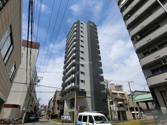 エステムコート大阪WESTの外観