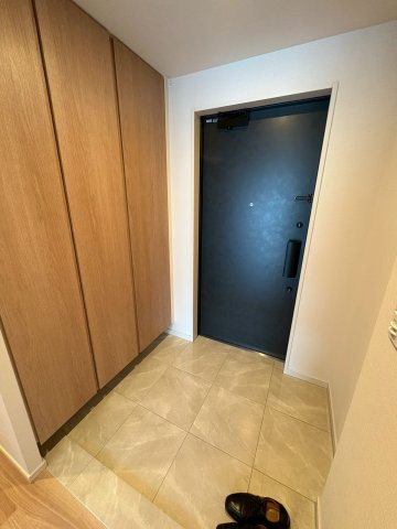 ジオタワー宝塚グランレジスＴｈｅＮｏｒｔｈの玄関|きれいな玄関です
