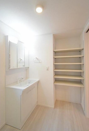 【洗面所】