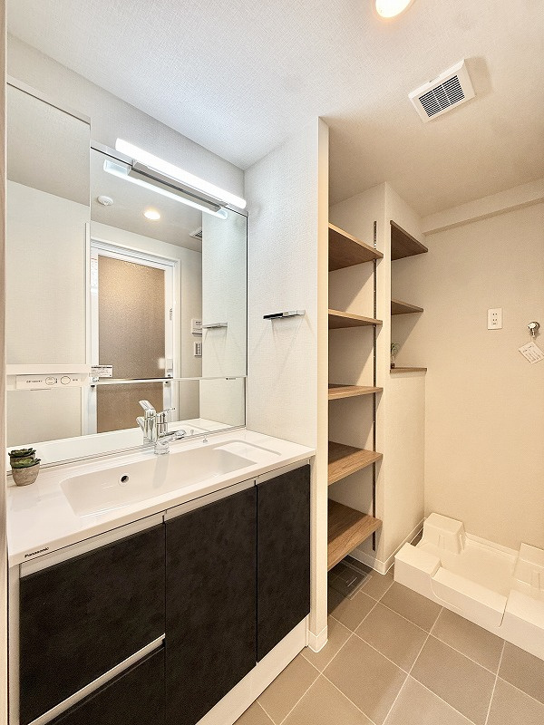 イニシア墨田押上　5階　リ　フォーム済の独立洗面台