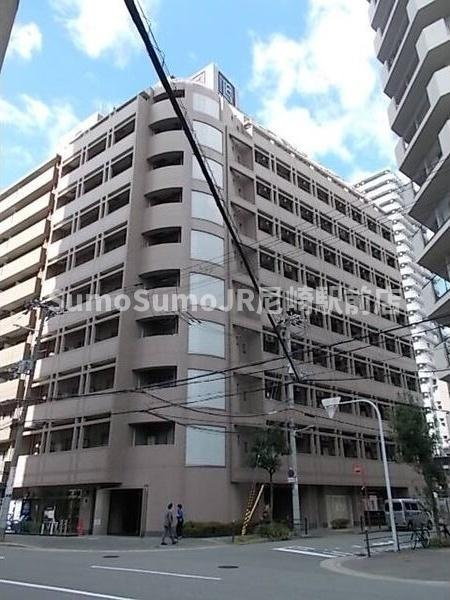 エステムコート新大阪Ⅲステーションプラザの外観|落ち着いた雰囲気の外観です