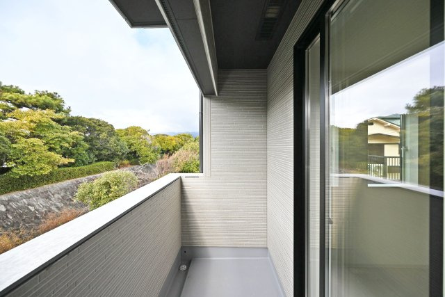 ブルーミングガーデン浜甲子園1丁目新築一戸建て│3LDK+駐車1台可のバルコニー|2階北西側バルコニー写真です。