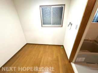 【その他】 | 尼崎市金楽寺町２丁目　オーナーチェンジ物件 | 浴室の隣には室内洗濯機置き場がございます♪※只今賃貸中です。賃貸前の画像です。