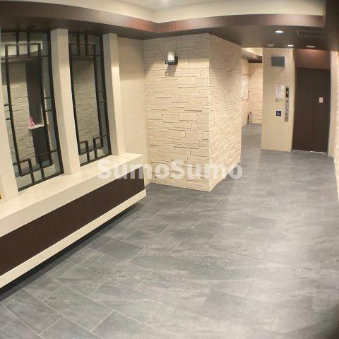 エステムコート心斎橋centralのロビー