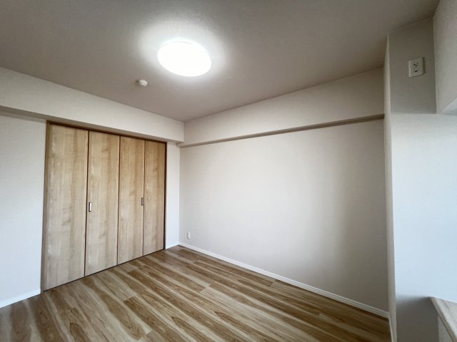 朝日プラザ八木東の子供部屋|洋室6帖