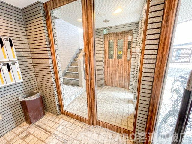 メゾンドソレイユ松野のエントランス