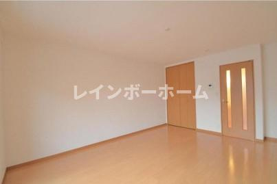 リヴェール市川C棟の寝室