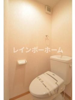 リヴェール市川C棟のトイレ