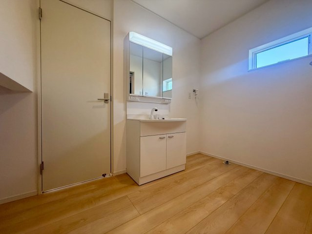 高知市種崎（新築）の洗面所