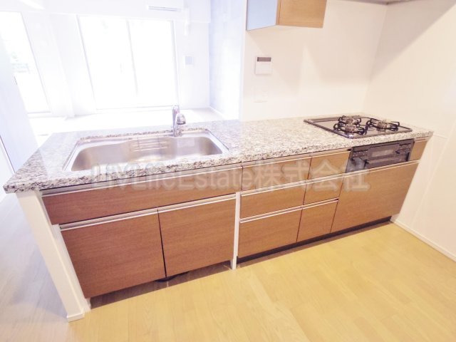 東村山市萩山町３丁目の賃貸マンションのキッチン