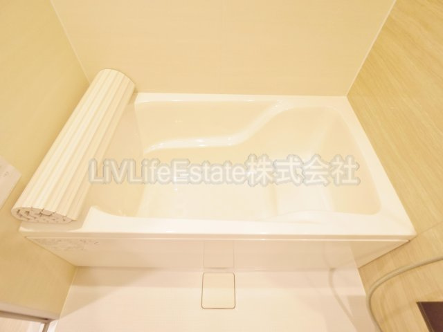 東村山市萩山町３丁目の賃貸マンションの浴室