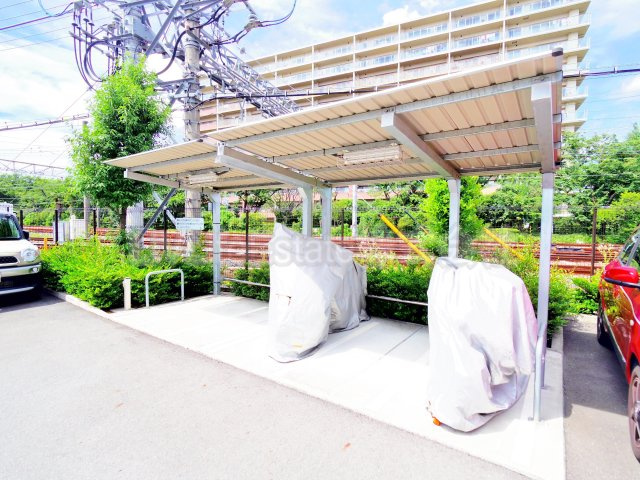 東村山市萩山町３丁目の賃貸マンション