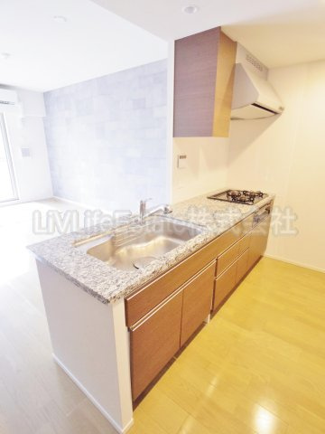 東村山市萩山町３丁目の賃貸マンションのキッチン