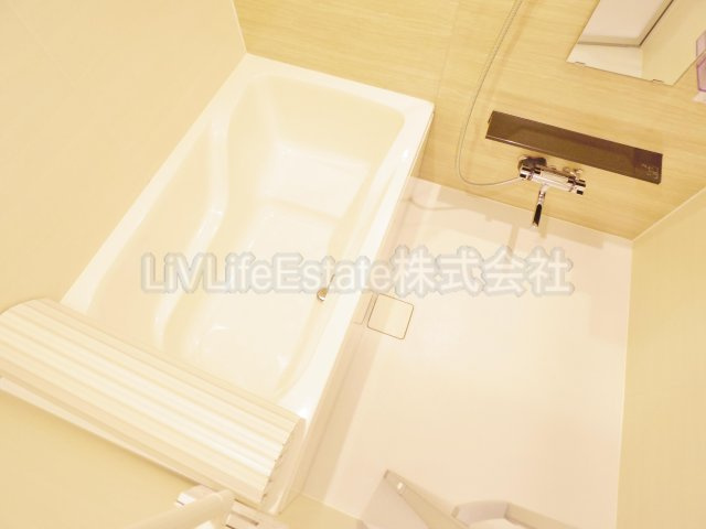 東村山市萩山町３丁目の賃貸マンションの浴室