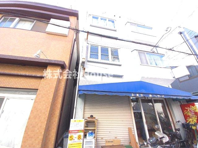 エスポートのエントランス