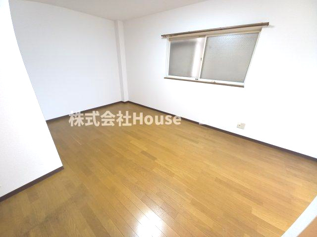 エスポートの洋室