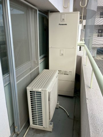 労住協第11ビル京町マンションの発電・温水設備