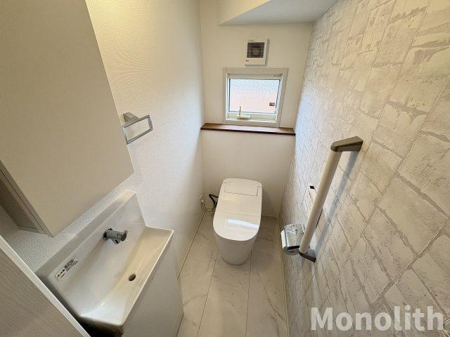 はつが野５丁目戸建のトイレ