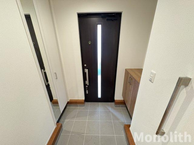 はつが野５丁目戸建の玄関