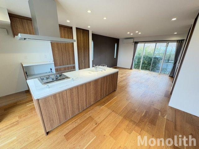 はつが野５丁目戸建の居間・リビング