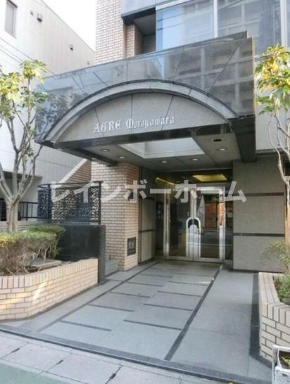 アグレ本八幡のエントランス
